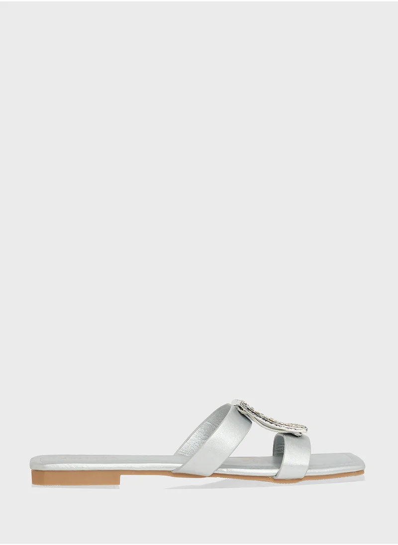 Khizana Diamante Flat Sandal