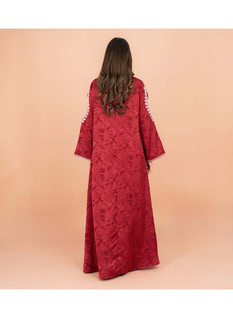 اكسا جلابية كلاسيكية مطبوعة بأكتاف مكشوفة وتصاميم كريستالية - Image 4