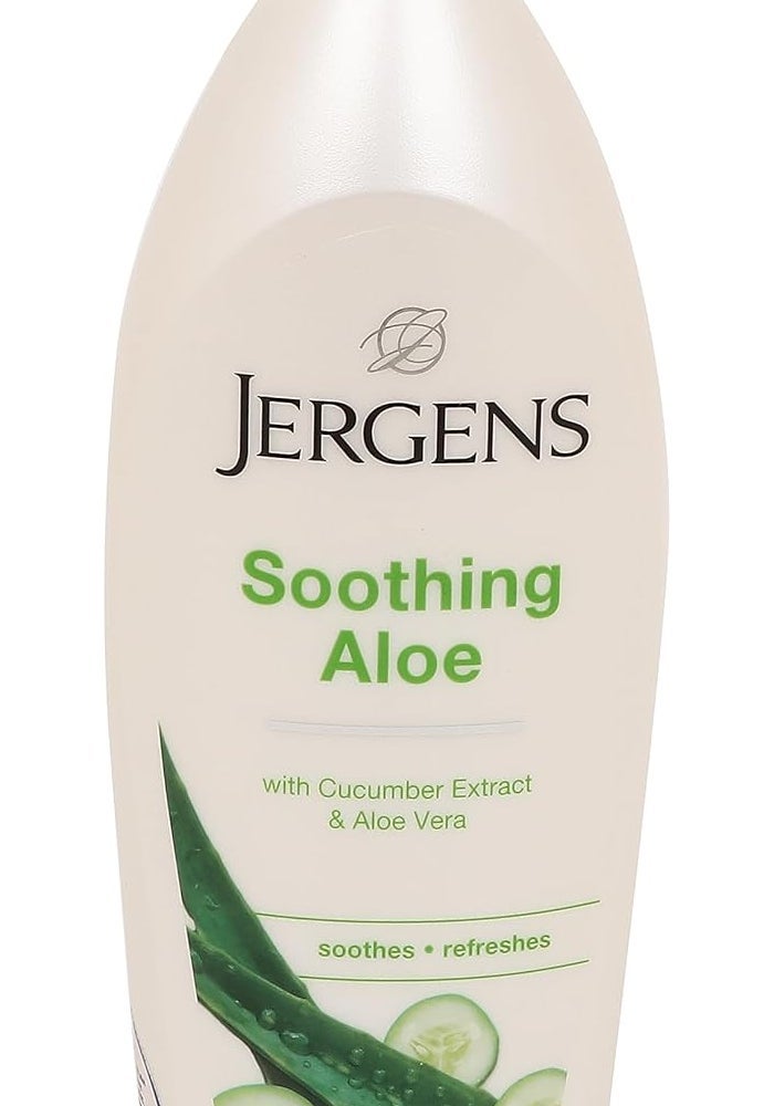 Jergens Soothing Aloe Lotion with Cucumber Extract, 600 ml - Image 1