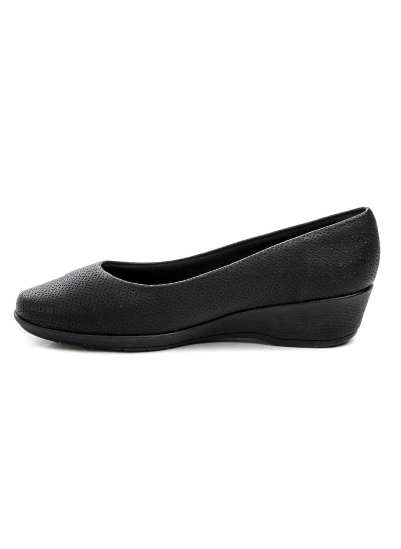Piccadilly WOMEN'S BUSINESS COURT WEDGE HEELS (1.5 INCH) - BLACK - MADE IN BRAZIL  - Image 4