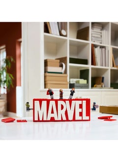 LEGO Marvel: MARVEL Logo & Minifigures - Super-Hero Building Toy with 5 Characters incl. Iron Man, Thor, Black Widow & Hulk - Avengers Gift for 12+ Year Old Boys, Girls & Teens 76313 (931 pieces)  - Image 5