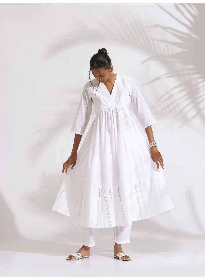 trueBrowns White Cotton Schiffli Flared Anarkali Kurta Set