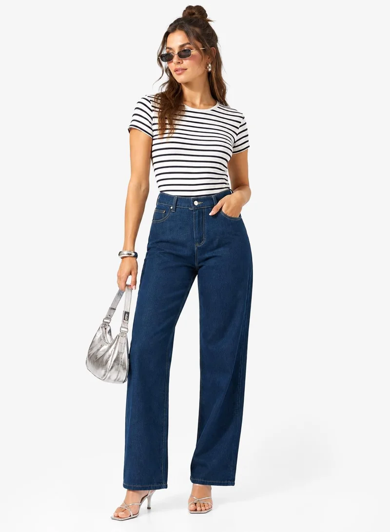 Mid Rise Straight Fit Jeans