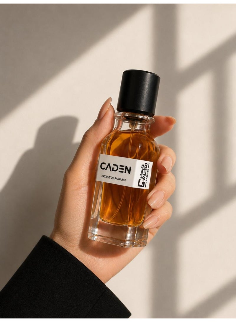 فاليسكو كادن عطر إكستريت دو بارفان للجنسين بخاخ 50 مل يدوم طويلًا برائحة دافئة حارة بالفانيلا والأخشاب - Image 3