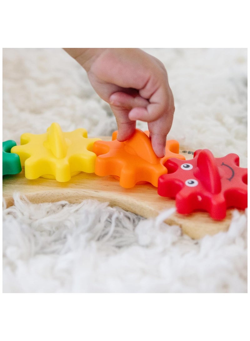 Melissa & Doug Melissa & Doug | Rainbow Caterpillar Gear Toy – 6 Interchangeable Gears | Wooden Educational Toy for Toddlers and Preschoolers | Ages 18 Months+  - Image 3