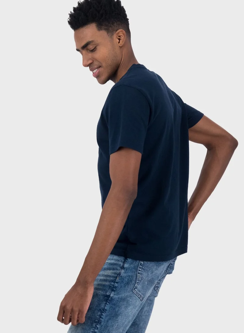 American Eagle Essential Henley T-shirt