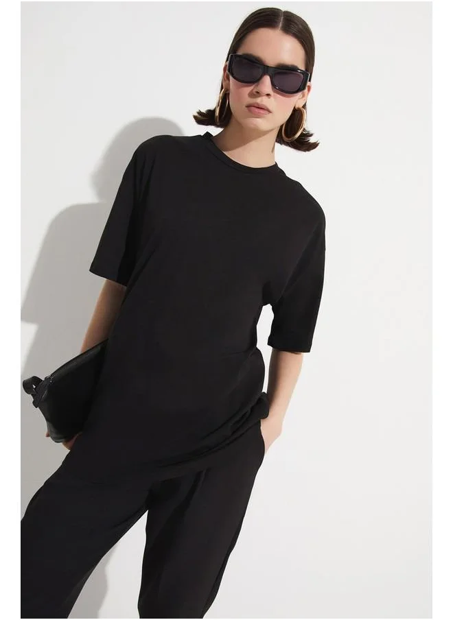 JUNE June Basic T-Shirt Black