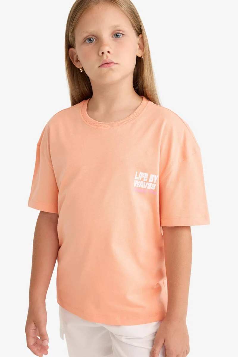 ديفاكتو Girl Relax Fit Crew Neck Back Printed T-Shirt