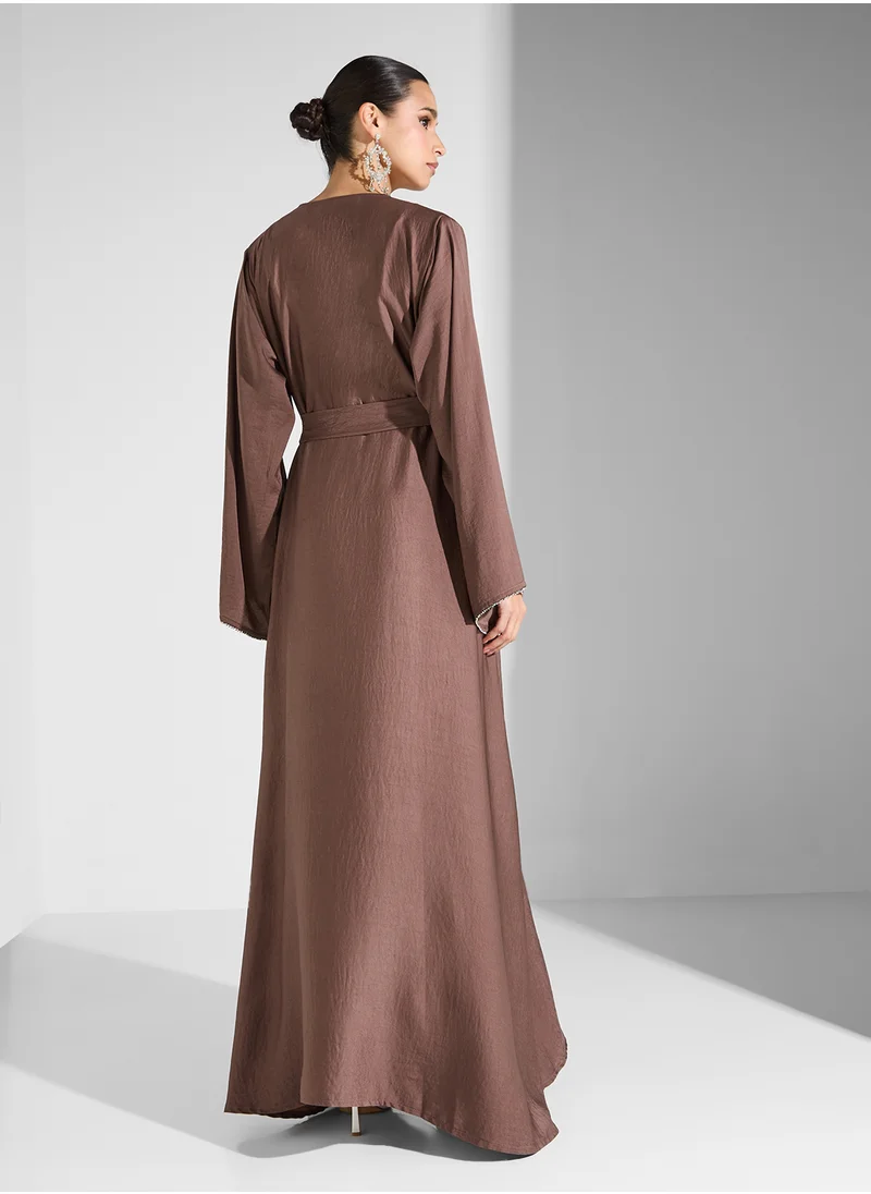 هيا كلوزيت Embellished Jalabiya with Belt