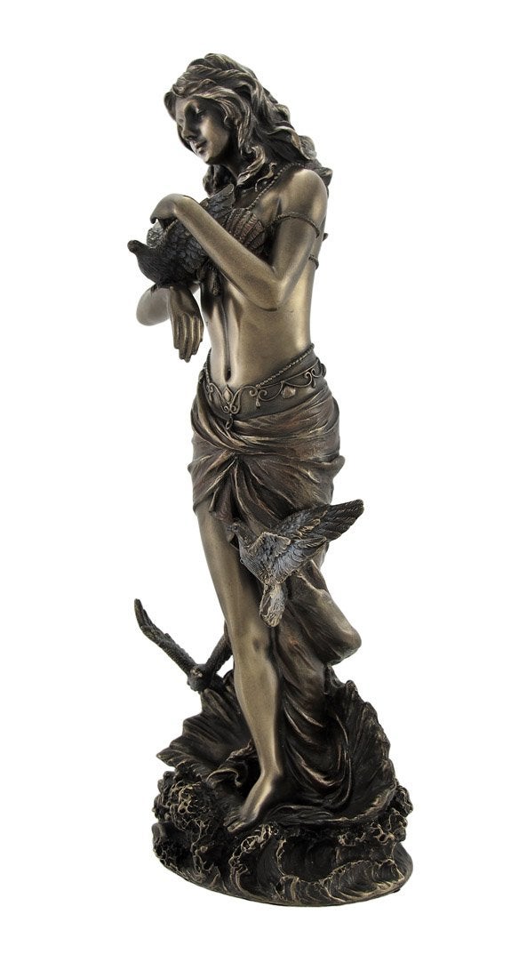 Veronese Design Bronzed Aphrodite with Doves on Scallop Shell Statue - Image 4
