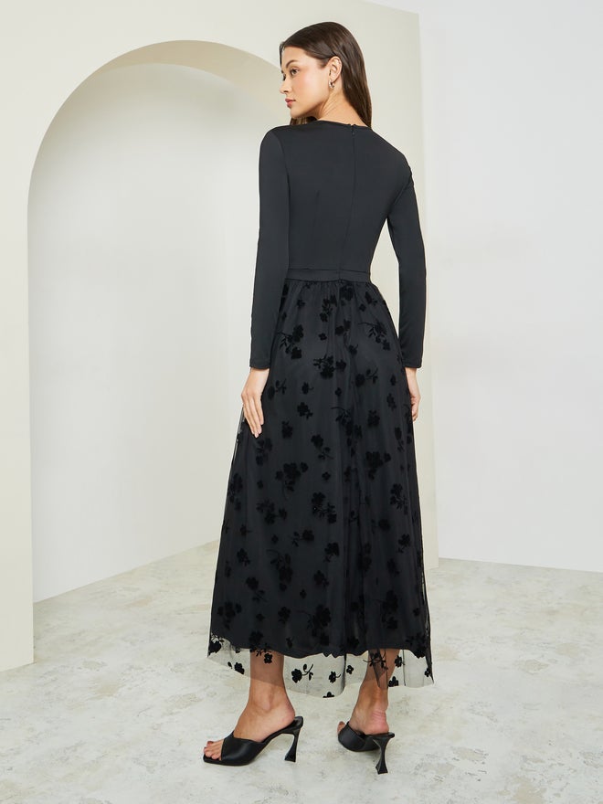 Styli Black Flocked Mesh A-Line Maxi Dress - Image 5