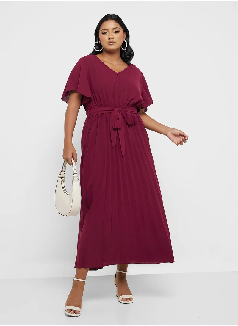 Ella Plus Pleated Dress With Flouncy Sleeve