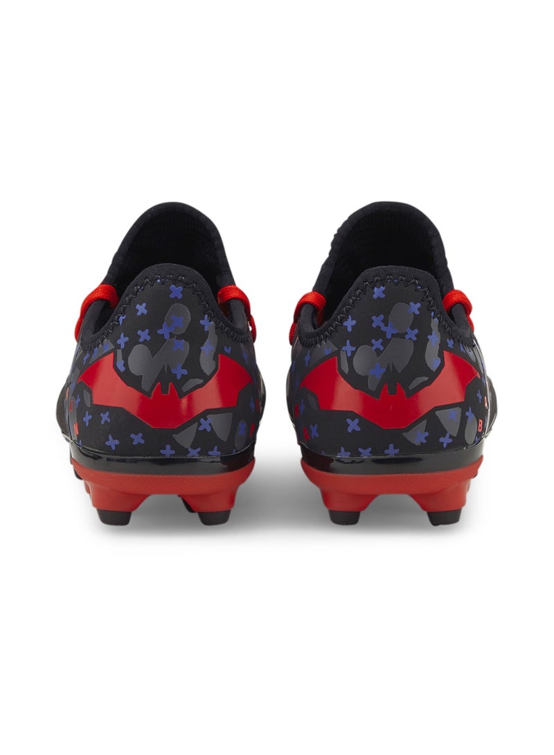 بوما حذاء كرة القدم PUMA x BATMAN Future 4.3 FG/AG للشباب  - Image 3