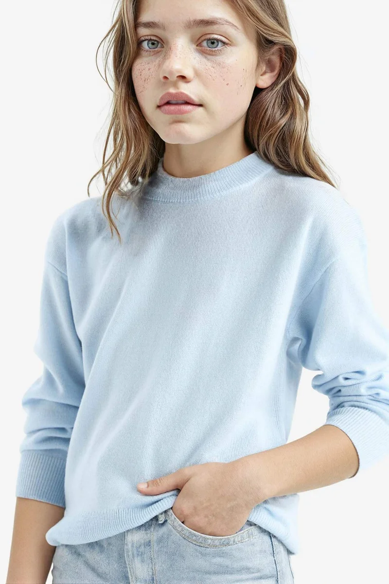ديفاكتو Girl Standard Fit Crew Neck Knit Pullover