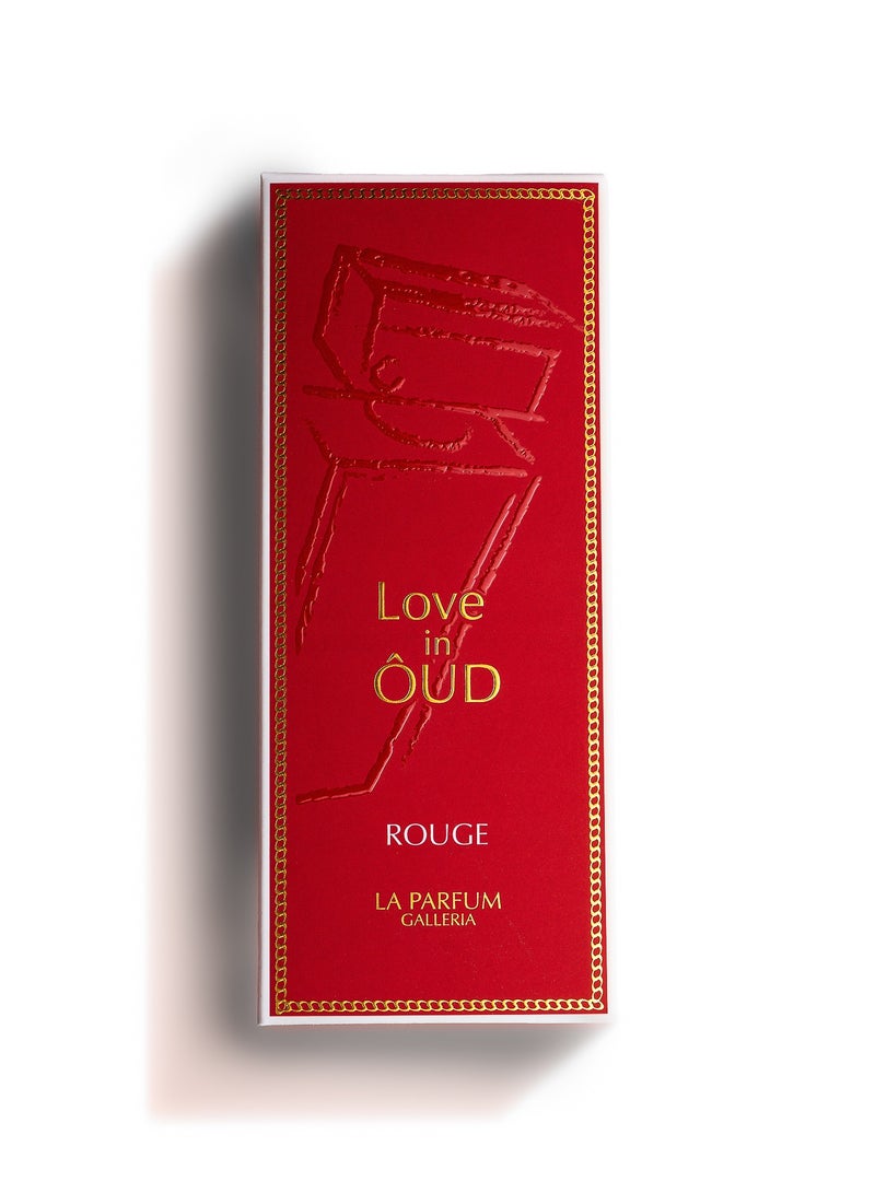 لا بارفوم جاليريا "عطر لوف إن عود روج أو دو برفيوم | سيمفونية رومانسية من العود والأناقة الزهرية | عطر للجنسين مصنوع لذكريات تدوم | 100 مل من الفخامة الخالدة" - Image 4