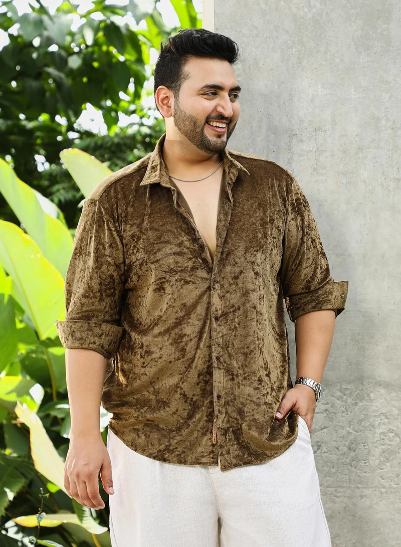 Instafab Plus Instafab Plus Men's Coffee Brown Solid Velvet Shirt For Casual Wear | Spread Collar | Long Cuffed Sleeves | Button Closure | Plus Size Shirt Crafted With Comfort Fit For Everyday Wear