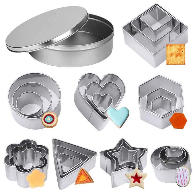 24 PCS MINI COOKIE CUTTERS SET COOKIE CUTTERS GEOMETRIC SHAPES WITH STAR HEART HEXAGON SQUARE ETC STAINLESS STEEL COOKIE CUTTER FOR BISCUIT PASTRY BAKING CAKE DECORATING CLAY FONDANT CHRISTMAS
