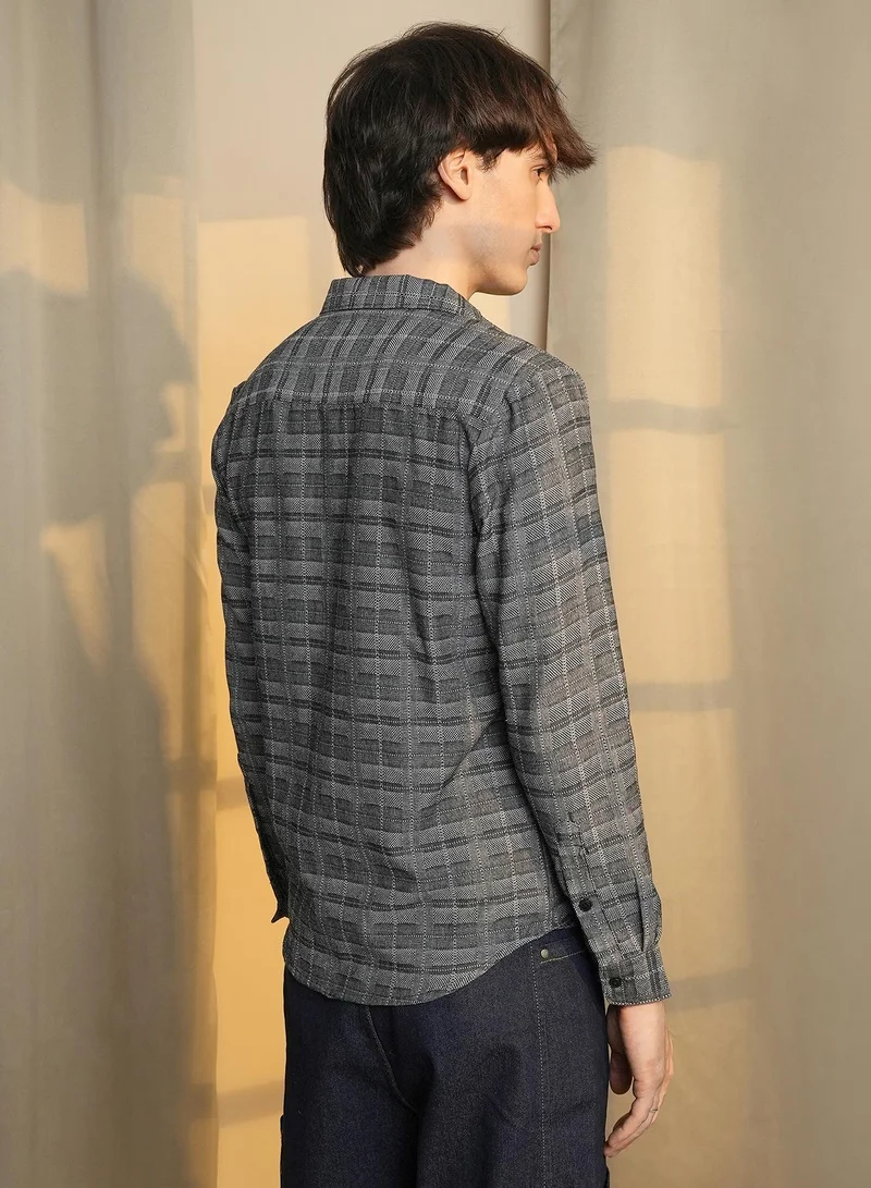 Campus Sutra Men's Charcoal Black Tartan Plaid Shirt