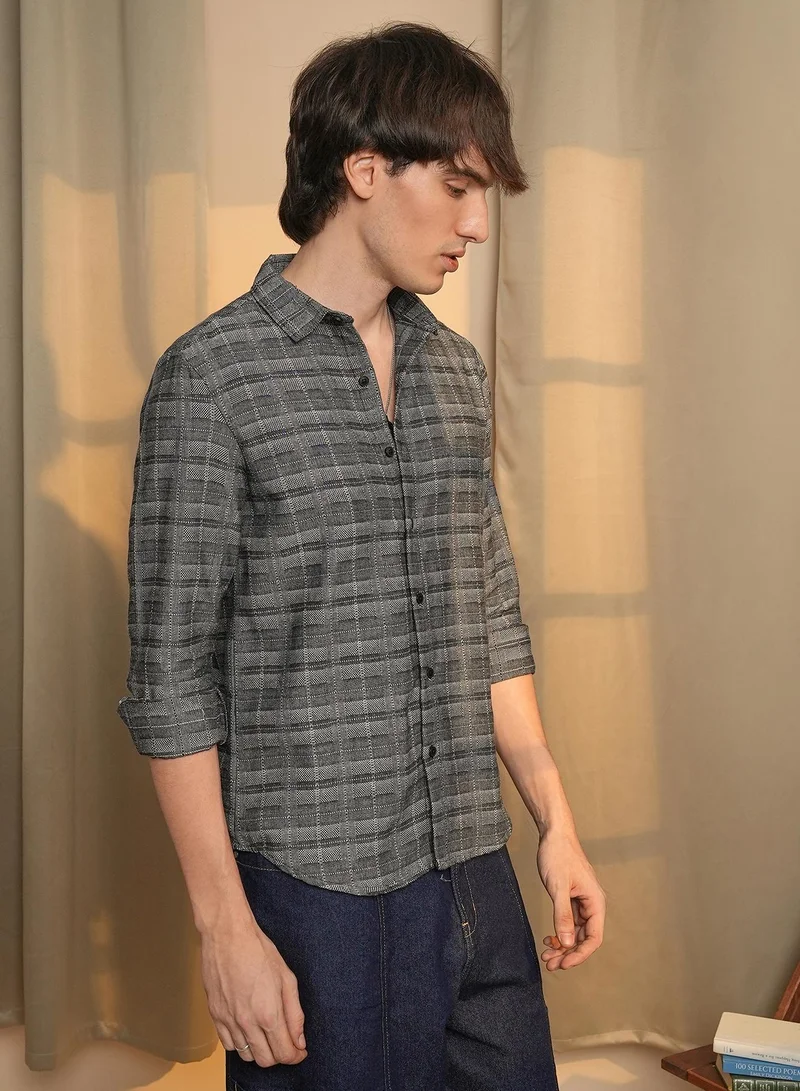 Campus Sutra Men's Charcoal Black Tartan Plaid Shirt