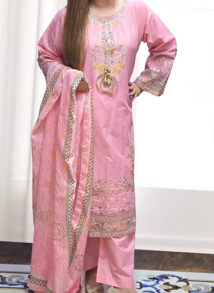 وينشيلز بدلة أنيقة مطرزة باللون الوردي مكونة من ثلاث قطع - فستان تقليدي مع دوباتا - صغير - Image 2