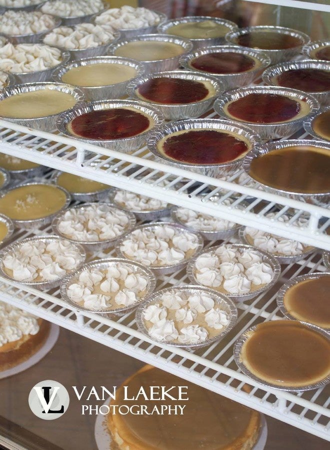 KitchenDance.com KitchenDance Disposable Aluminum Foil Tart Pan with Lid - 5" Aluminum Foil Individual Pie Pans, Baking Pan Perfect for Pies, Cobblers - 501P, (50) - Image 4