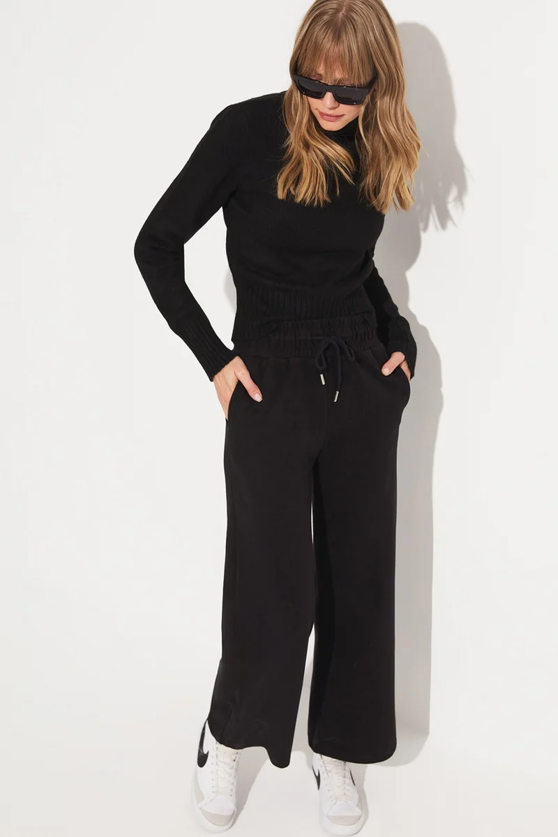 جون High Waist Straight/Straight Cut Cotton Blend Knit Trousers