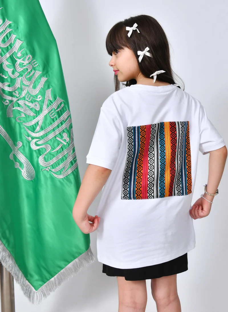 HAWRAA ABAYA White T-shirt with the slogan "Our pride is in our authenticity" (for boys and girls)