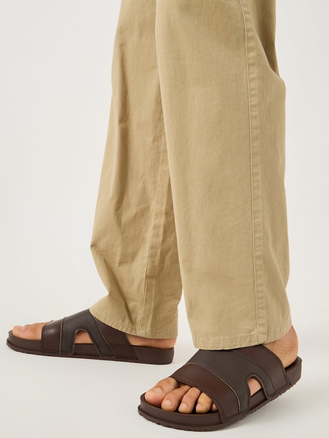 ستايلي صنادل ستايلي بحزام عريض مقصوص سهل الارتداء - Image 2