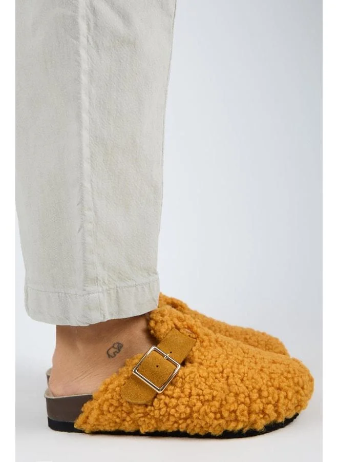 Suzen Women's Genuine Leather Belted Tedy Mustard Slippers.
