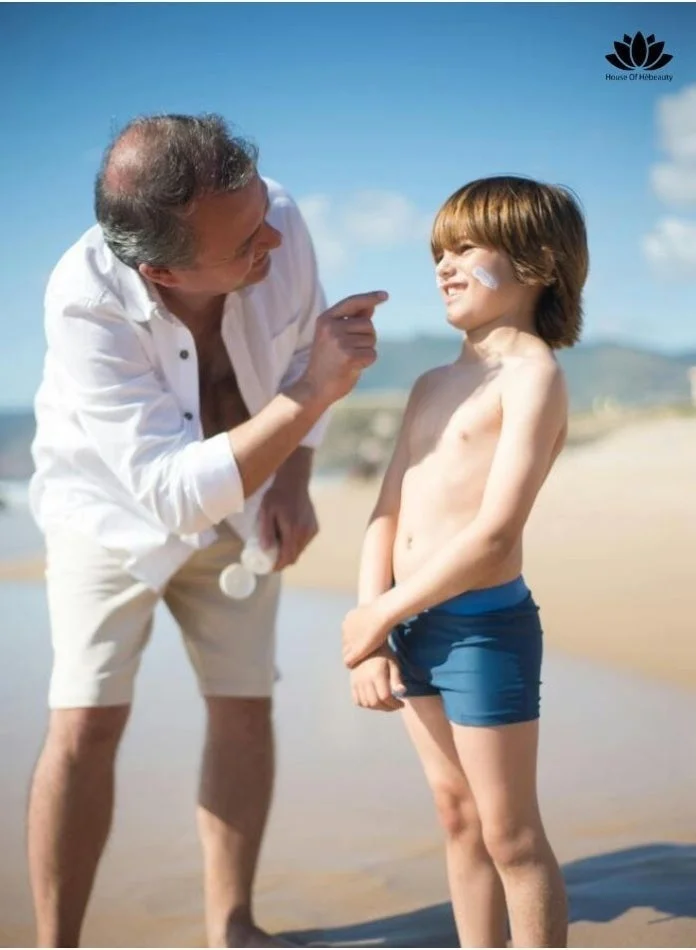 Dr.clinic  DR. CLINIC | Kids Protect Sun Milk SPF 50+ | Hydrating Sunscreen for Sensitive Skin | Enriched with Olive Oil & Jojoba Oil | Broad UVA/UVB Protection | 150 ml  | Best Price UAE