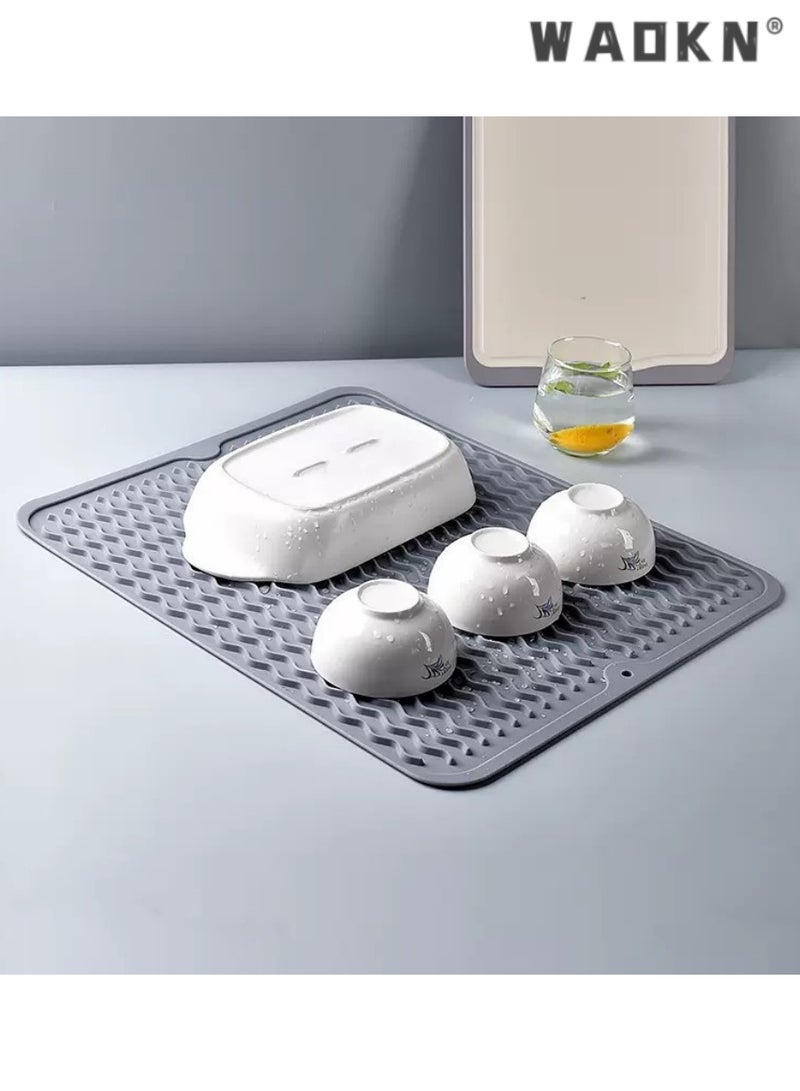 دبليو أيه أو كي أن السيليكون تصريف حصيرة للمطبخ، مقاومة للحرارة، غير الانزلاق، سهلة التخزين حصيرة العشاء مع أخدود الموجة للتجريف والتجفيف، مثالية لحماية أدوات العشاء وأدوات المطبخ  - Image 2
