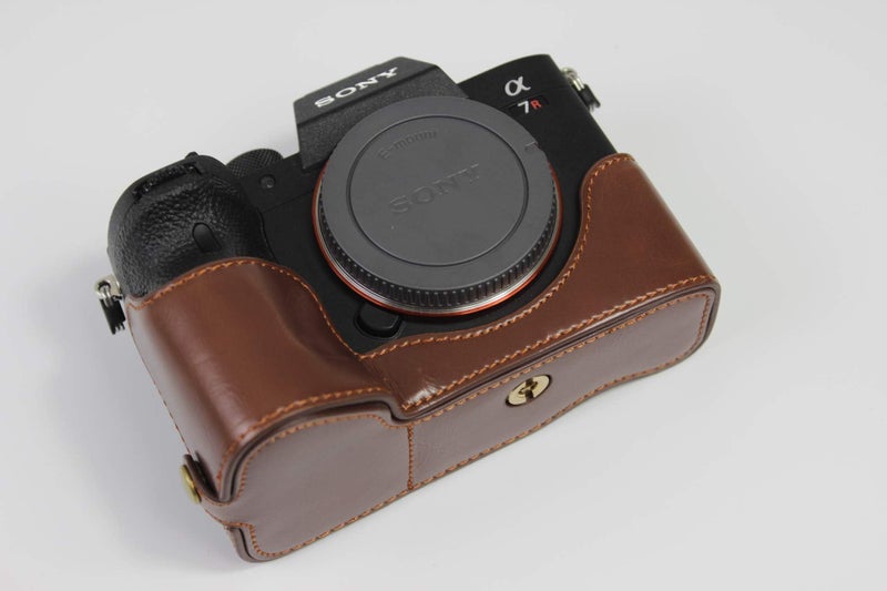 BolinUS A7R IV Case, BolinUS Handmade PU Leather Half Camera Case Bag Cover Bottom Opening Version for Sony Alpha A7R IV with Hand Strap (Coffee) - Image 3