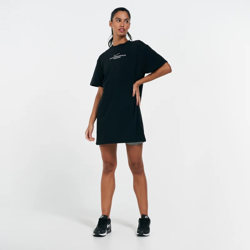 Nike Women's Sportswear Swoosh Dress