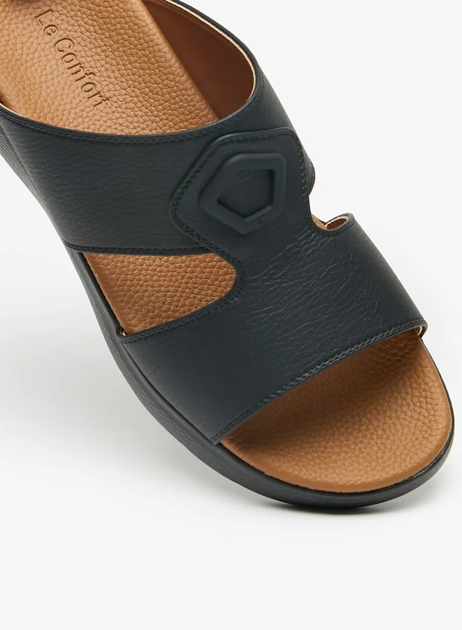 لو كونفورت Men's Textured Slip-On Arabic Sandals