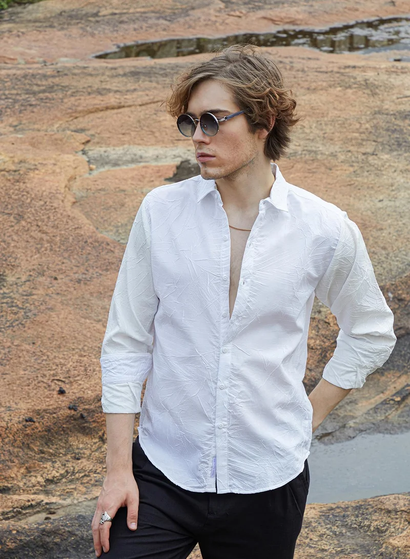 Campus Sutra Men's Daisy White Foliage-Tactile Shirt