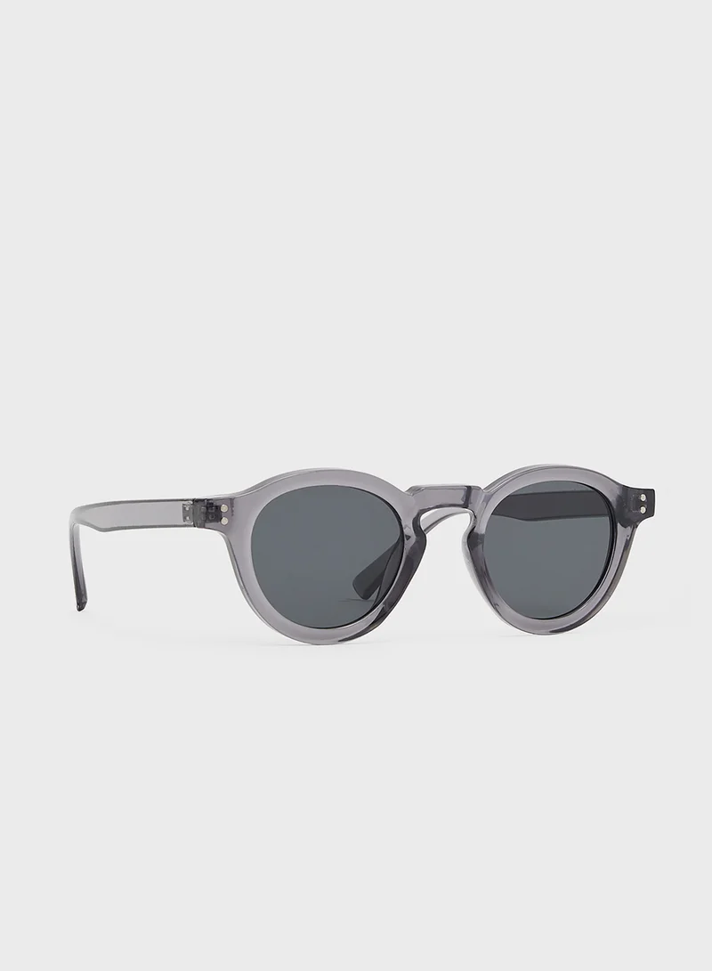 Seventy Five Casual Round Sunglasses