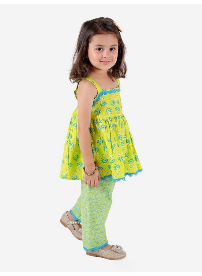 Superminis - superminis Baby Girls Sanganeri Printed Sleeveless Cotton Top with Straight Pant Dress (18-24 Months, Green) - Image 1