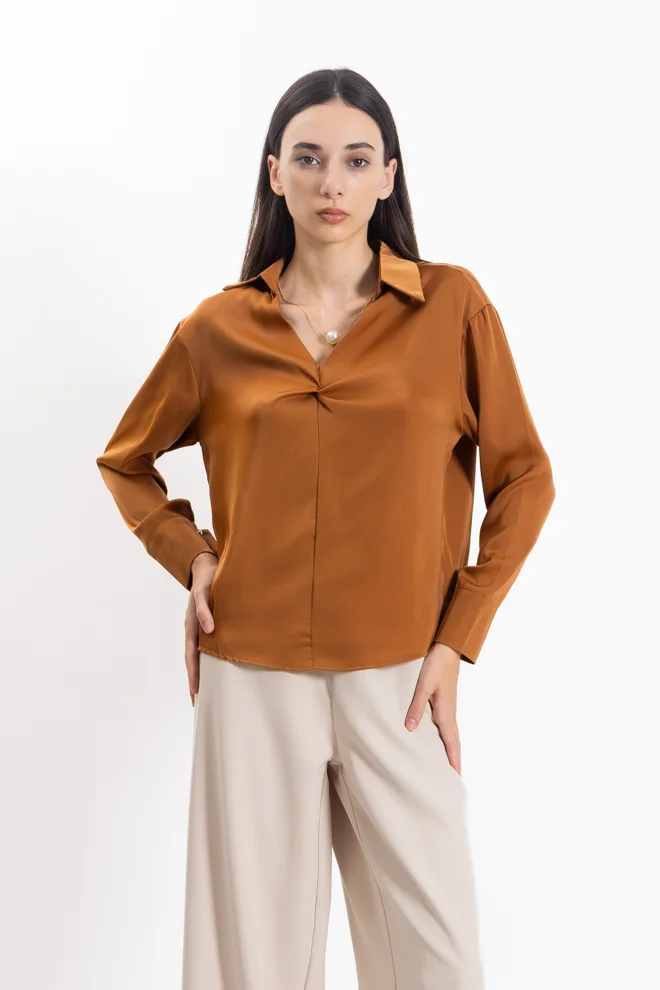 شايبس SATIN SHIRT WITH NECKLACE