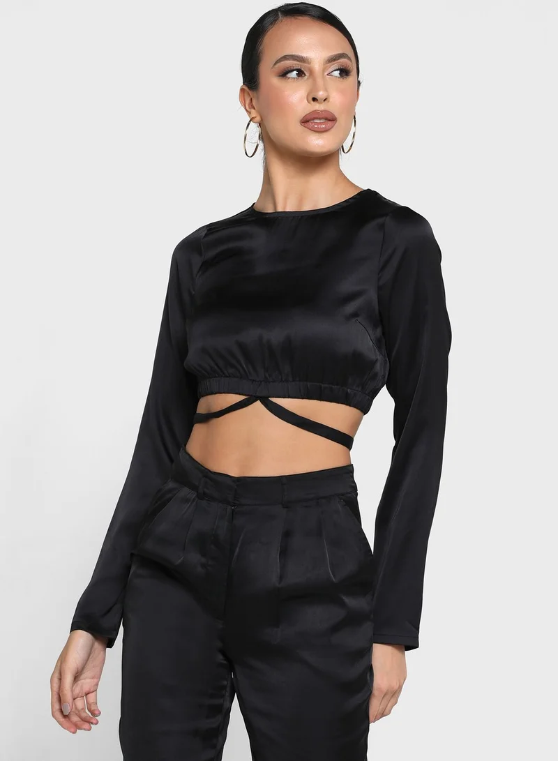 NOISY MAY Crew Neck Tie Detail Crop Top