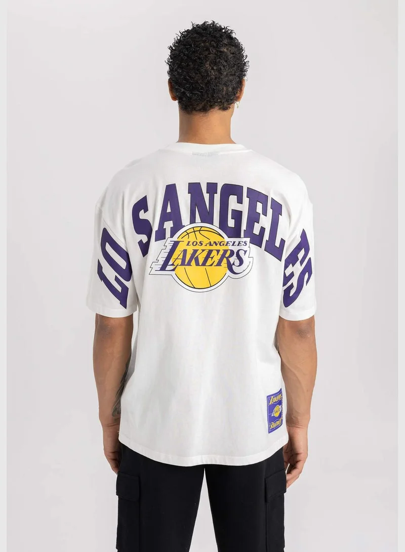 ديفاكتو Man NBA Los Angeles Lakers Knitted T-Shirt Oversize Fit