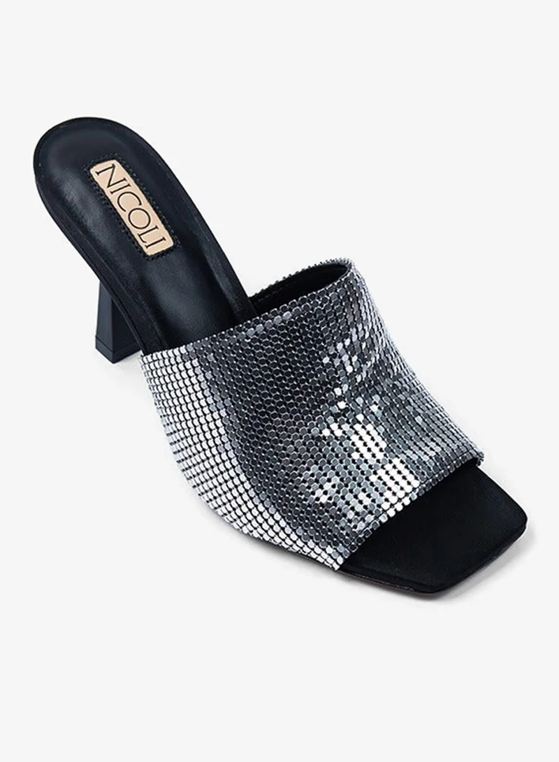 نيكولي بارون