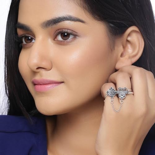 VOYLLA Nayantara Dual-Finger Statement Ring, Oxidised Adjustable Ring For Women, EveryDay, Festive, Wedding, Gift For Women - Image 3