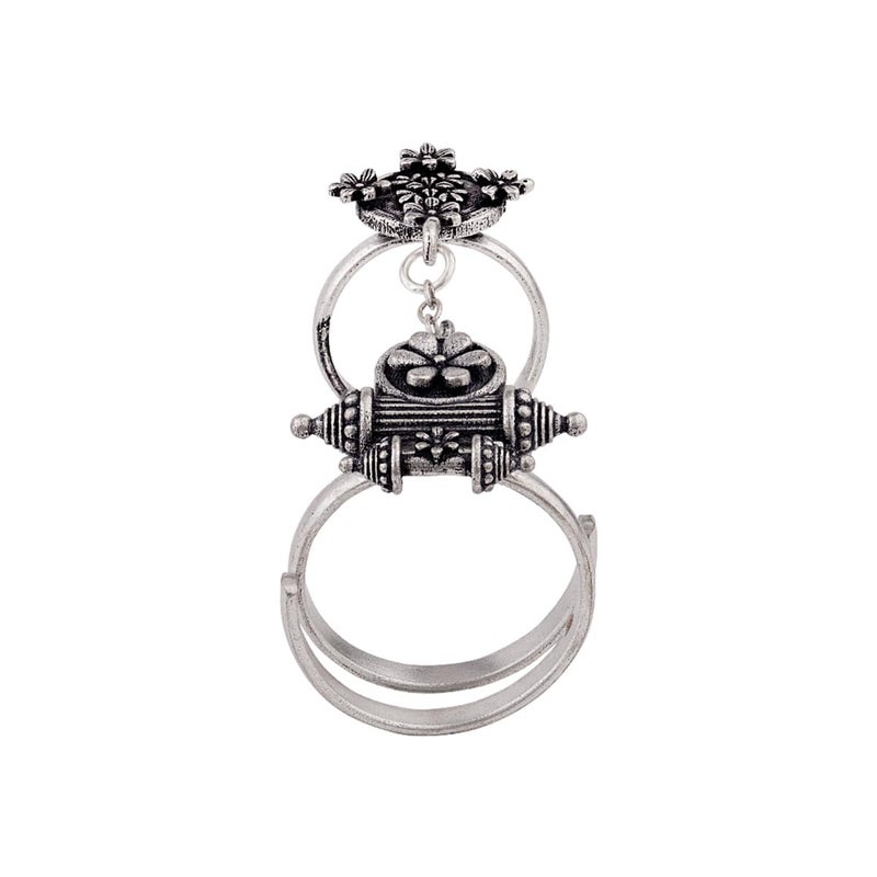 VOYLLA Nayantara Dual-Finger Statement Ring, Oxidised Adjustable Ring For Women, EveryDay, Festive, Wedding, Gift For Women - Image 5