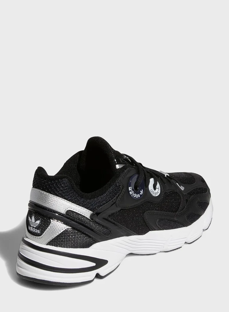 adidas Originals Astir