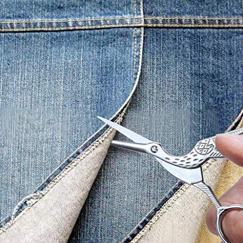 Acronde مقص خياطة على شكل لقلق عتيق 2 قطعة من أكروندي، مقصات خياطة من الفولاذ المقاوم للصدأ، مقصات حادة للخياطة للتطريز، الحرف، الأعمال الفنية والاستخدام اليومي (فضي) - Image 3