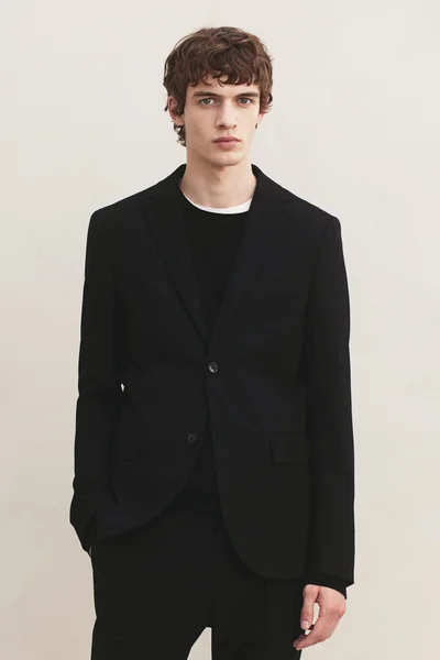 اتش اند ام جاكيت بقصة ضيقة