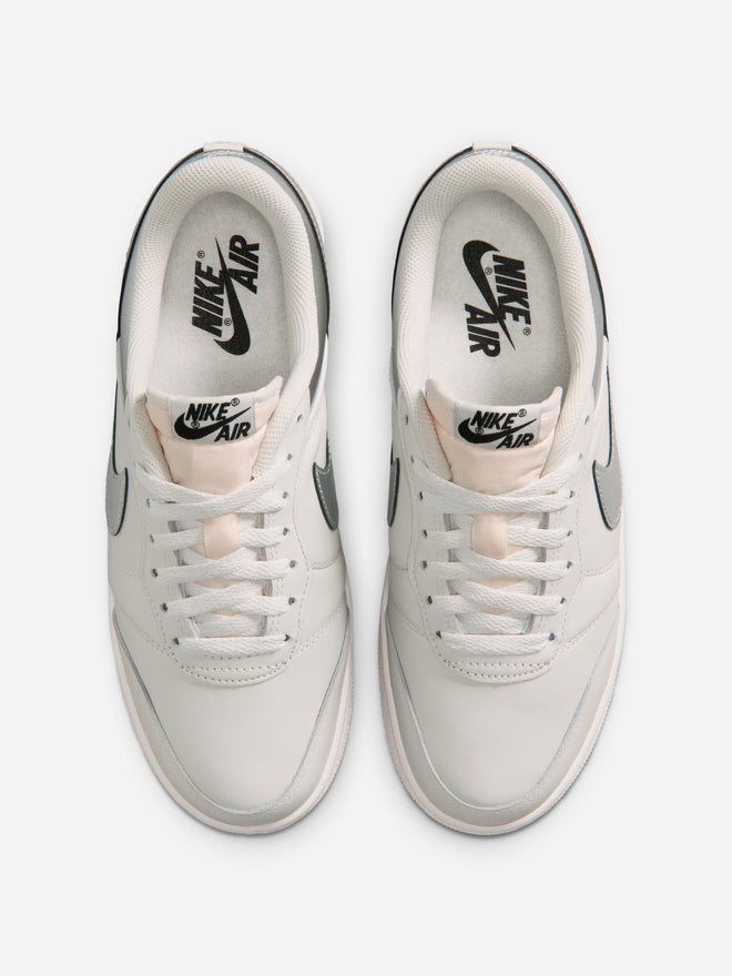 Nike Air Jordan Skyline Low Shoes - Image 4