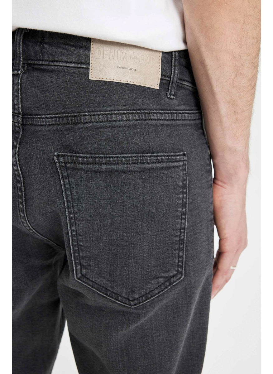 Man Regular Fit Jean Bermuda Shorts