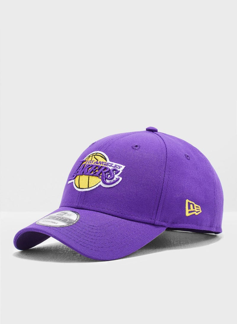 NEW ERA لوس أنجلوس ليكرز OTC - Image 1