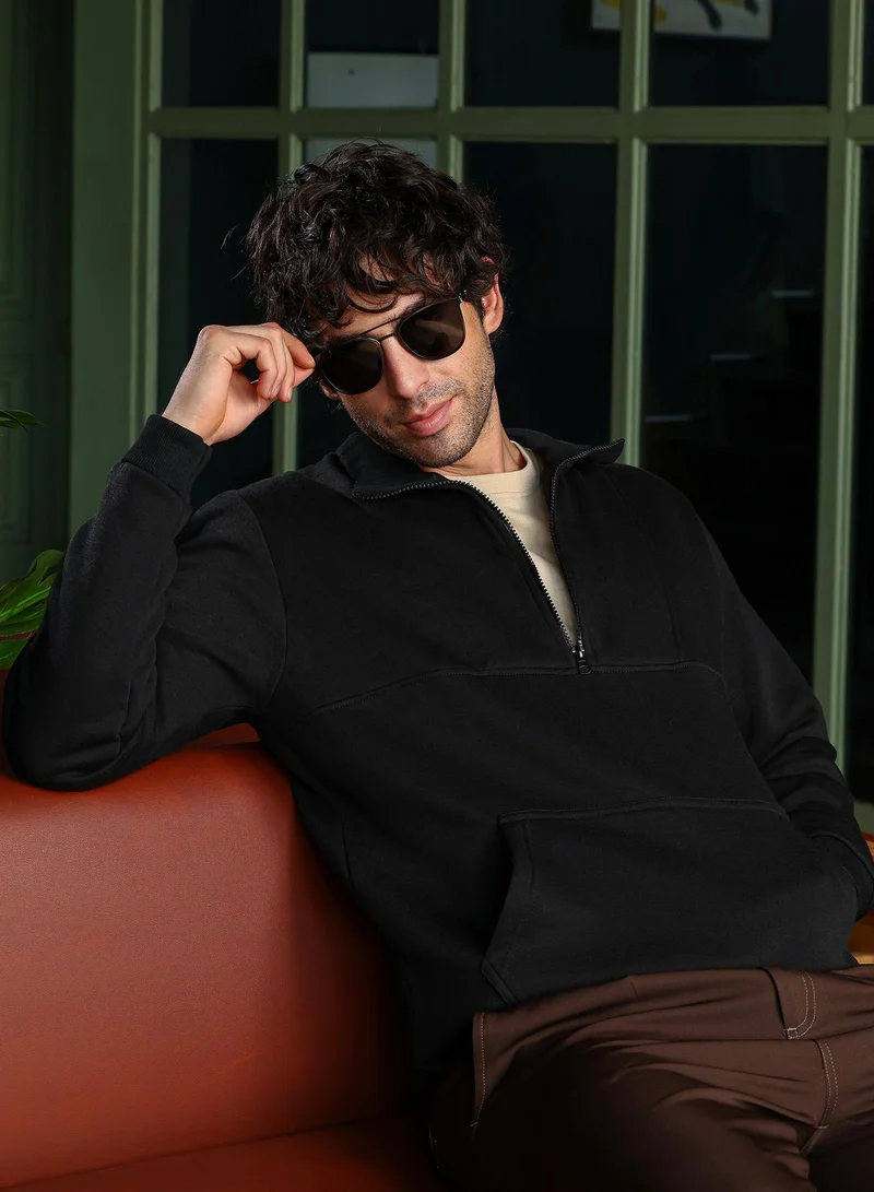 كامبوس سوترا كنزة رجالية محبوكة بياقة عالية وأكمام طويلة مضلعة وسحاب نصفي وحافة مستقيمة سادة من نسيج محبوك للاستخدام اليومي والكاجوال بلون أسود أونيكس